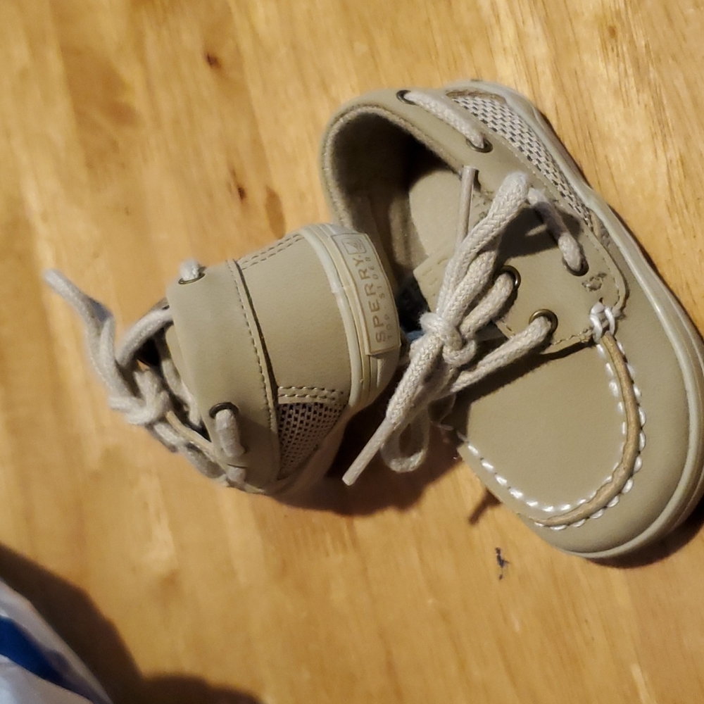 ***cute*** BABY SPERRYS